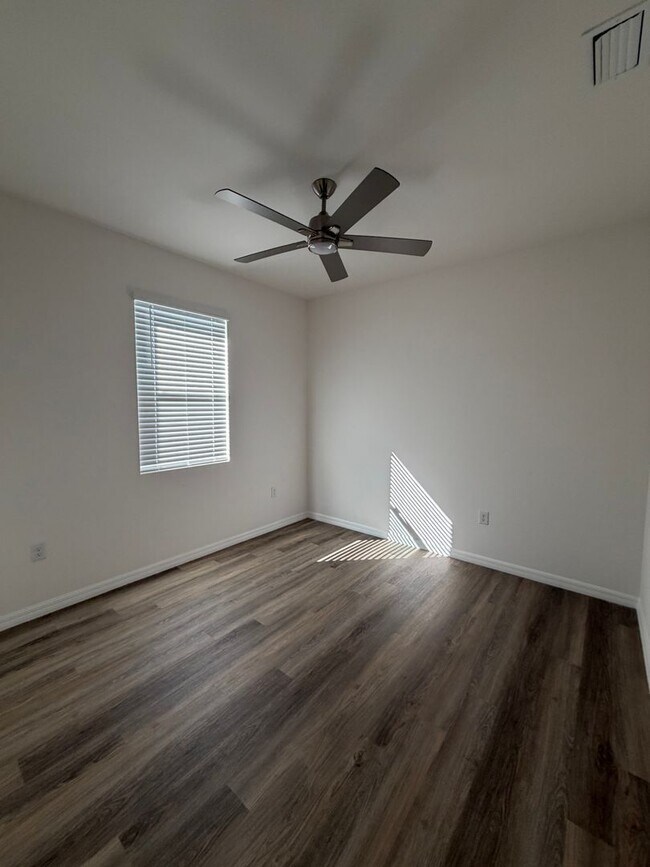 Building Photo - 16368 Branco Dr