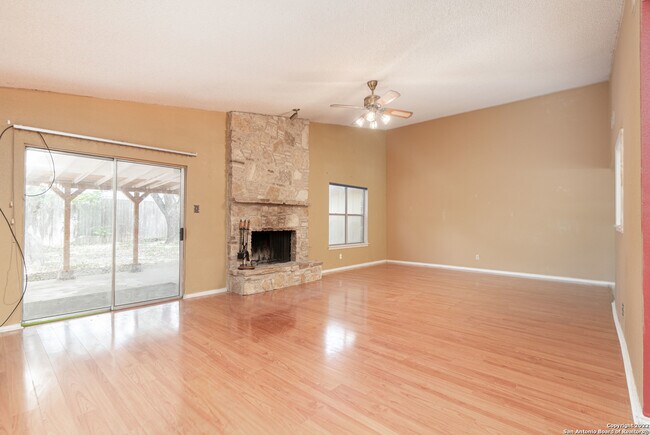 Building Photo - 2303 Stoney Trail Cir