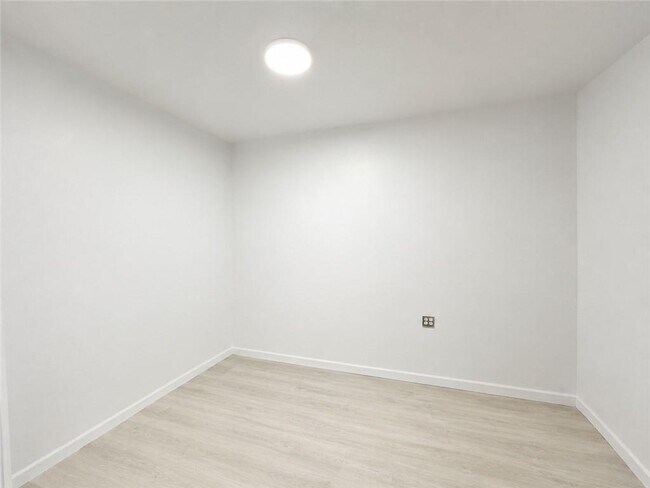 Foto del edificio - 45-31 163rd St
