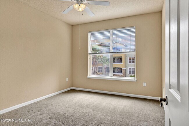 Foto del edificio - 8539 Gate Pkwy W