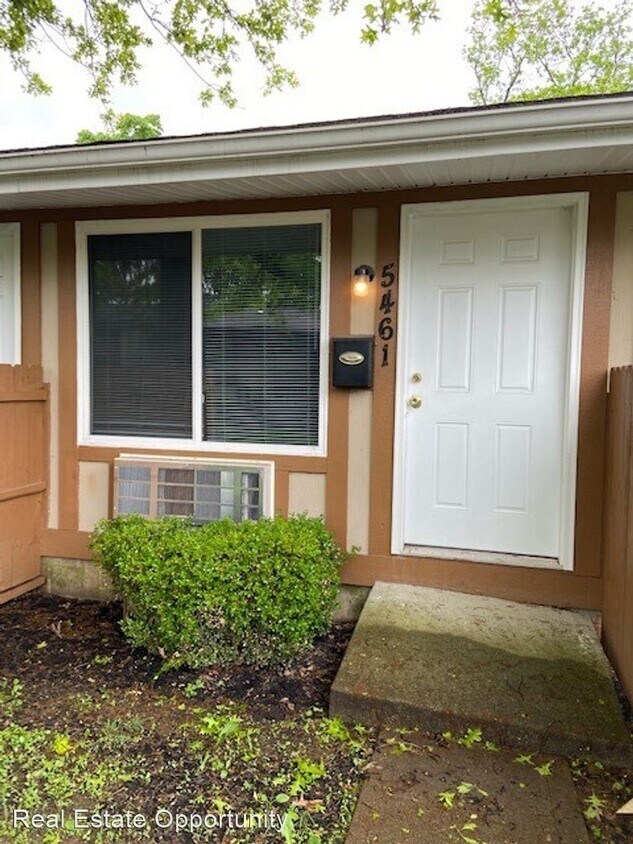 Foto principal - 5451-5471 Red Bird Ct