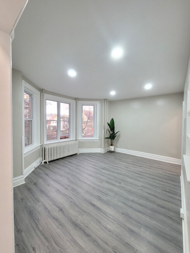 512 Fiot Ave Unit A, Bethlehem, PA 18015 Apartments in Bethlehem, PA