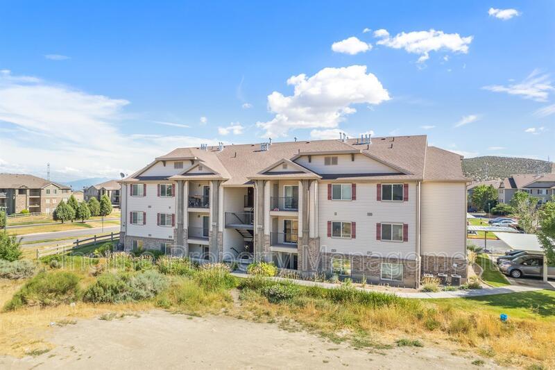 8212 N Cedar Springs Rd, Eagle Mountain, UT 84005 House for Rent in