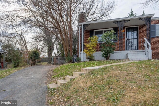 Foto del edificio - 3903 Fairview Dr