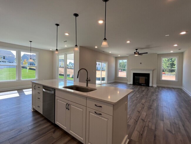 Building Photo - Stunning 5BD, 4.5BA Knightdale Home with Spacious Open Interior, Bonus Loft, and Modern Upgrades ...