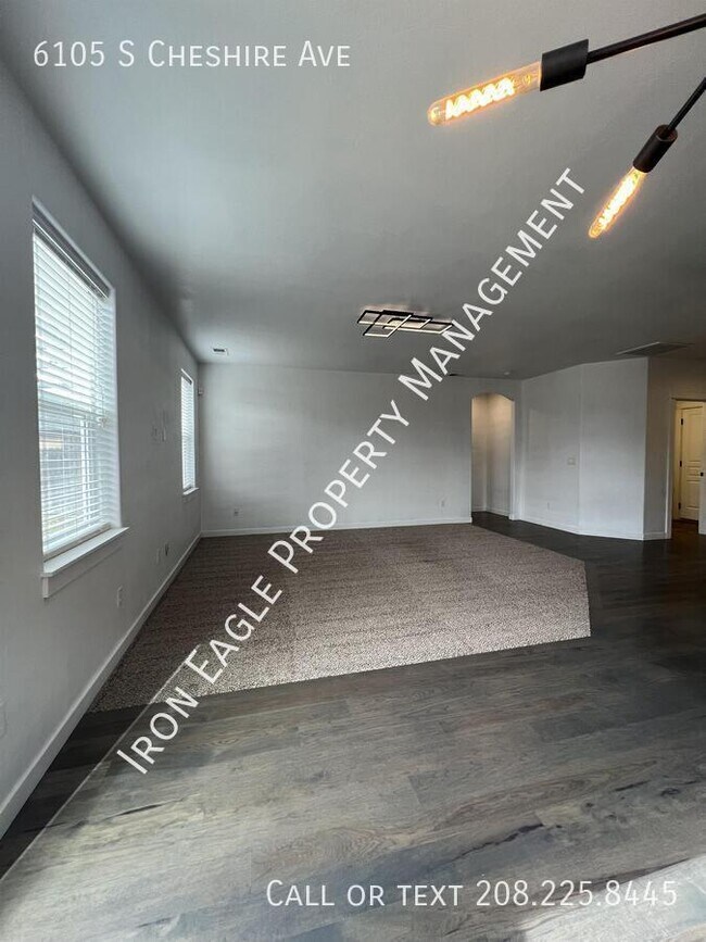 Foto del edificio - 6105 S Cheshire Ave