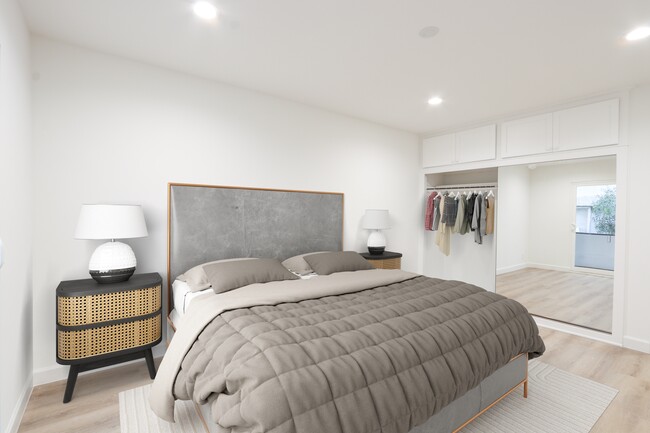 Foto del edificio - 943 Westbourne Dr