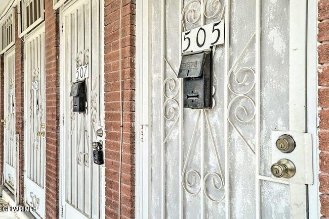 Foto del edificio - 505 W Missouri Ave