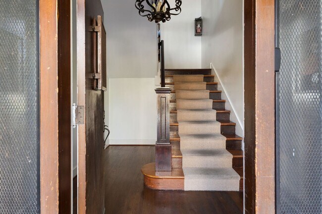 Foto del edificio - 177 N Sycamore Ave