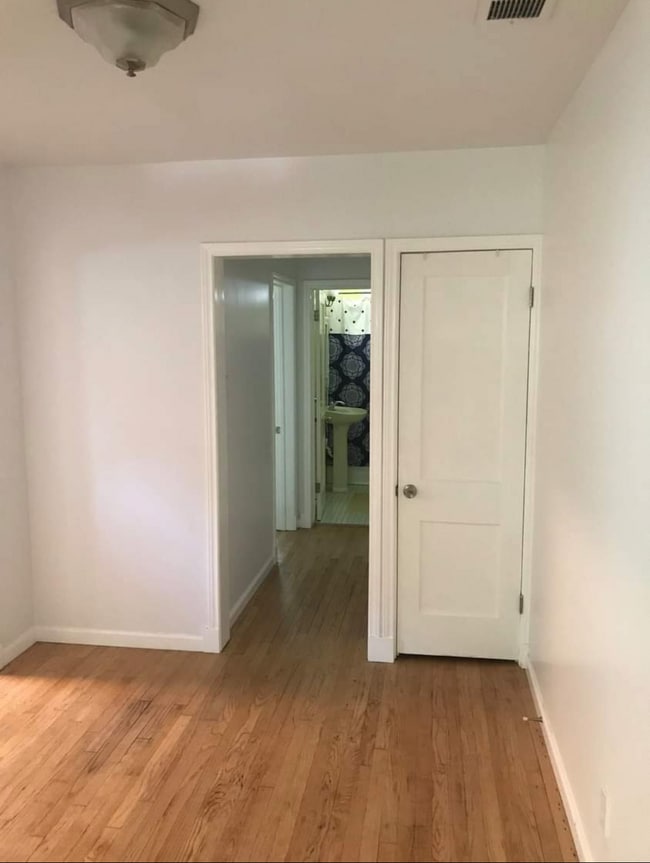 Photo - 829 N Crawford St House