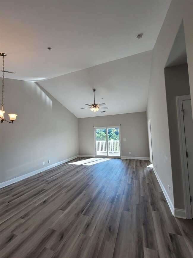 Building Photo - 340 Kiskadee Loop