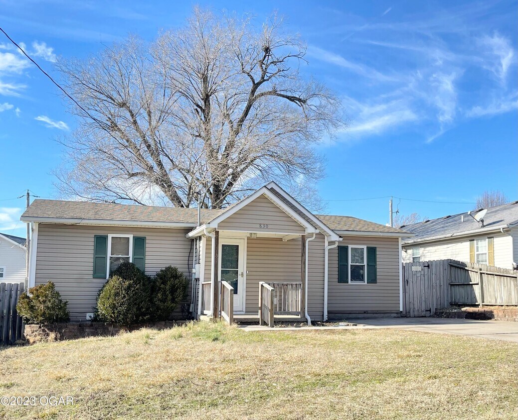 830 Patterson Ave, Joplin, MO 64801 Condo for Rent in Joplin, MO