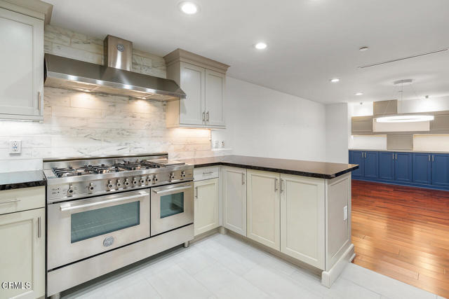 Building Photo - 250 S De Lacey Ave
