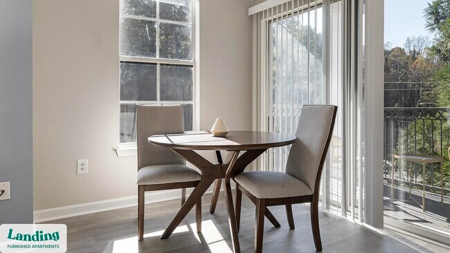 Building Photo - 100 Peyton Pl SW