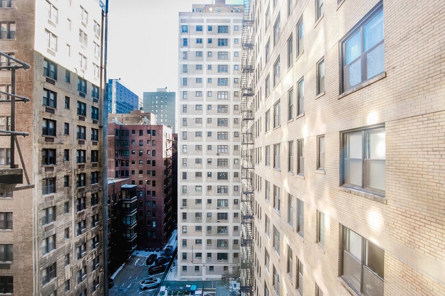 Foto del edificio - 200 E Chestnut St