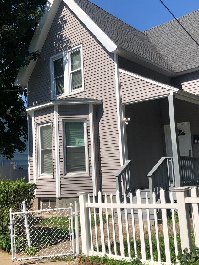 Primary Photo - 274 Broad St