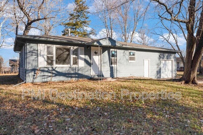 Building Photo - 33900 W 84th St
