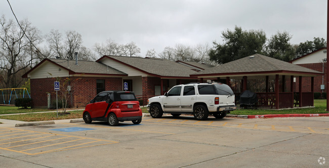 Building Photo - Mid-Towne I Apartments