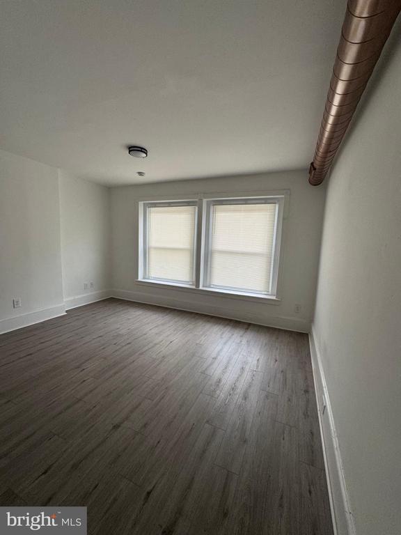 Building Photo - 433 W Bringhurst St