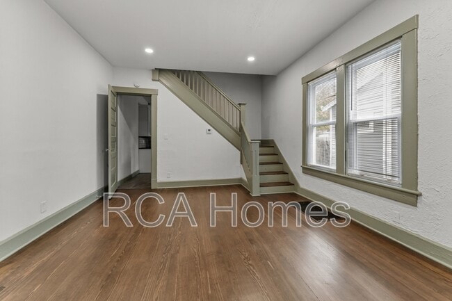 Building Photo - 69 N Whittier Pl