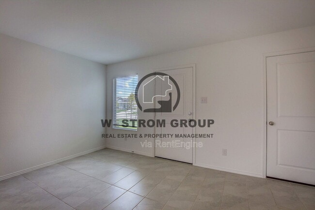 Building Photo - 11831 Arkoma Dr