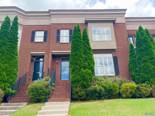 Foto del edificio - 107 Grove Park Ln
