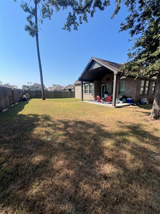 Building Photo - 16922 Ruellia Field Rd