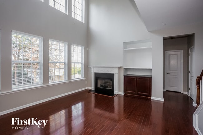 Building Photo - 4028 Barclay Forest Dr