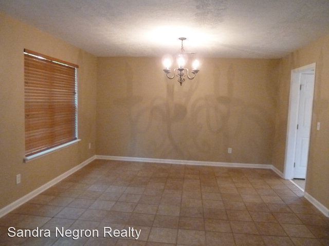 Building Photo - 4 br, 2 bath House - 980 Cannock Street