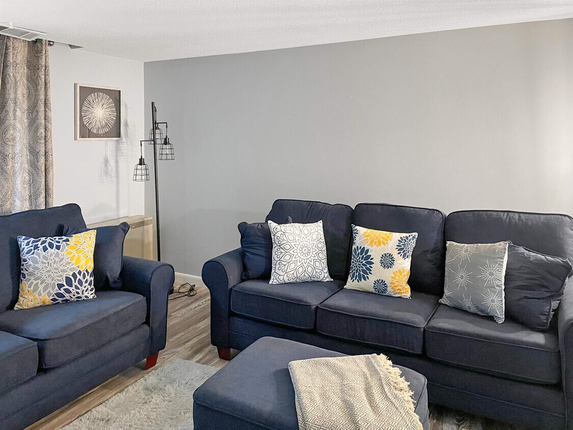 841 Upper Mad River Rd Unit E5, Thornton, NH 03285 Condo for Rent in