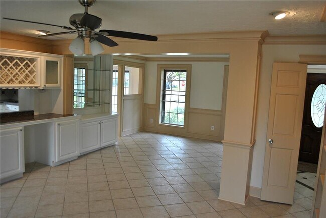 Building Photo - 202 Kirkaldy Dr