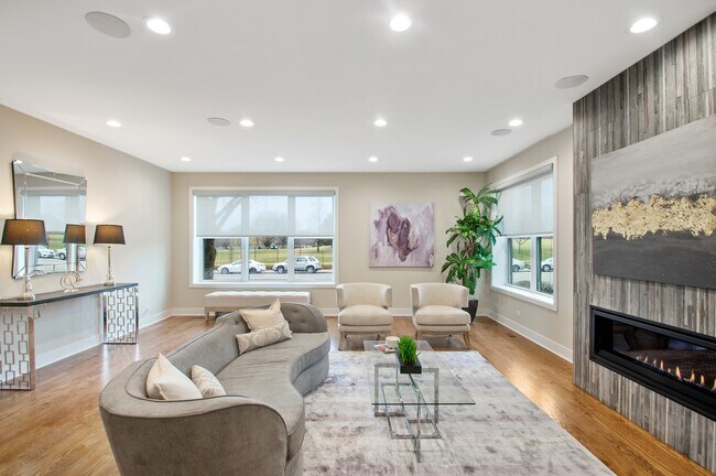 Foto del edificio - 5442 N Western Ave