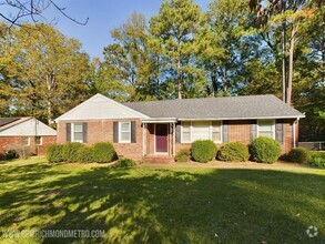 Building Photo - Wonderful 3 Bedroom Brick Rancher in Westo...