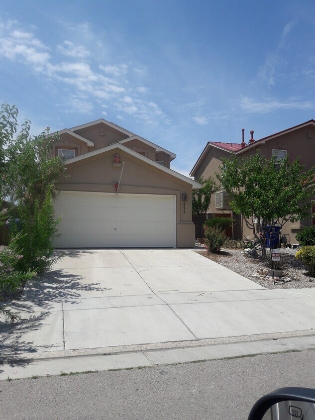 Primary Photo - BEAUTIFUL 2 STORY HOME OFF OF LADERA AND U...