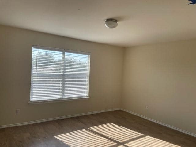 Foto del edificio - 2105 Fall Creek Dr