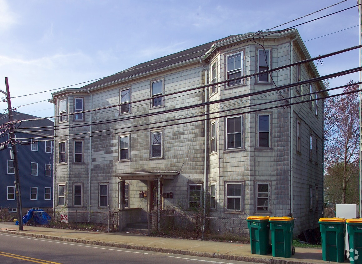 23 Dean St, Norwood, MA 02062 Apartments in Norwood, MA