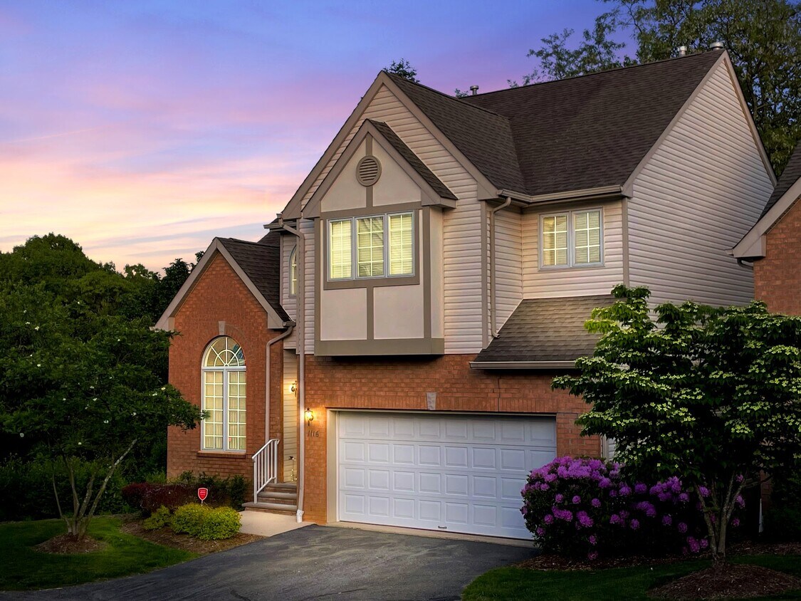 Foto principal - 1116 Smith Manor Blvd
