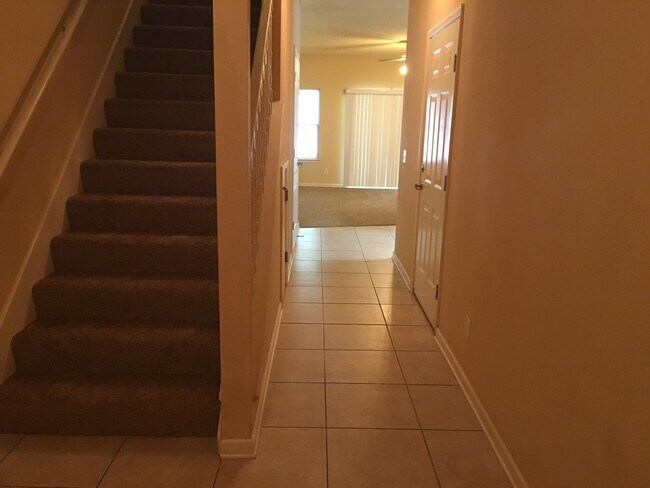 Foto del edificio - Iron-horse Townhouse