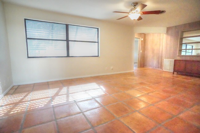 Building Photo - 705 Osprey Way