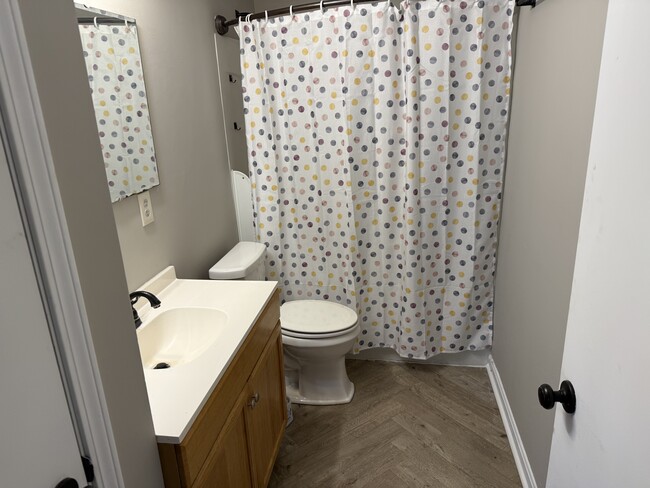 Foto del edificio - 6523 Heathervale Ct