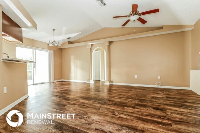 Foto del edificio - 3191 Deltona Blvd