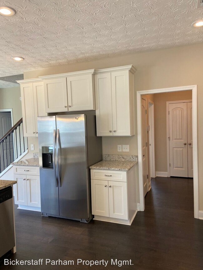 Building Photo - 4 br, 2.5 bath House - 7255 Double Pine Drive