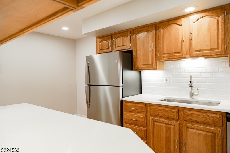 Foto del edificio - 41-51 Wilson Ave