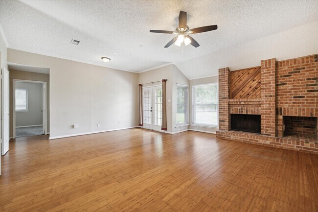 Foto del edificio - 9835 Haverdown Dr