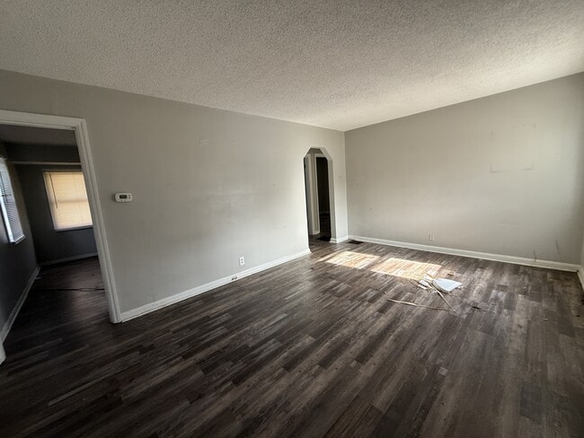 Photo - 3718 Charloe Ct House