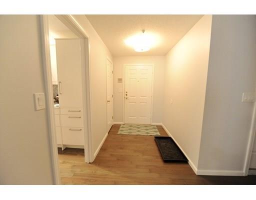Foto del edificio - 10 Ledgewood Way