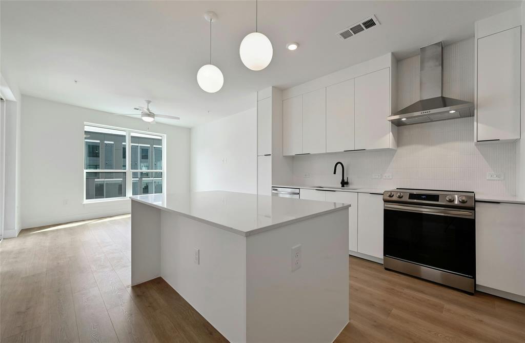 Foto principal - 1701 Simond Ave Ave