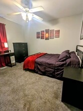 Building Photo - 524 Rothwood Ave