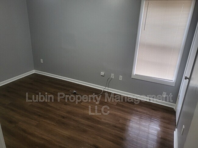 Foto del edificio - 4518 Villagreen Dr