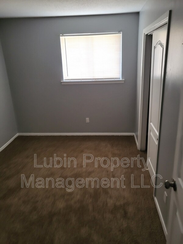 Foto del edificio - 4423 Sumners Wells Rd